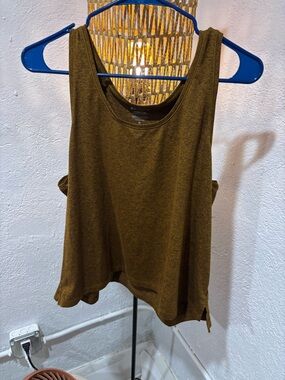 Athleta Olive Tank Top in Dark Olive Green